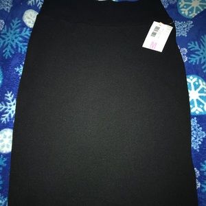 LuLaRoe Noir Medium Cassie BNWT
